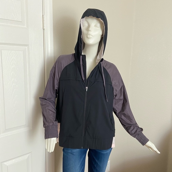 Fabletics Karen Layer Jacket Size Large - Picture 5 of 16